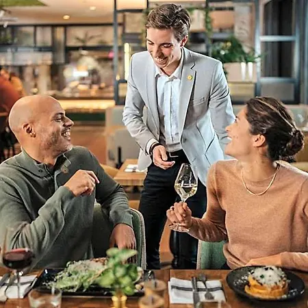 Voco By Ihg Haag
