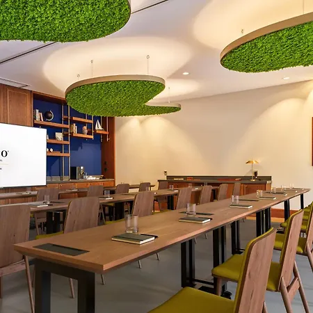 Voco By Ihg Hotel Den Haag