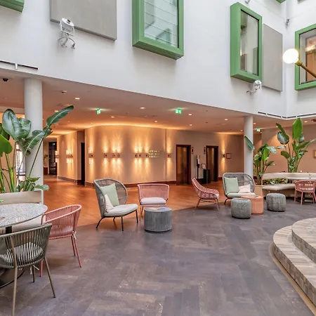 Hotel Voco By Ihg Haag