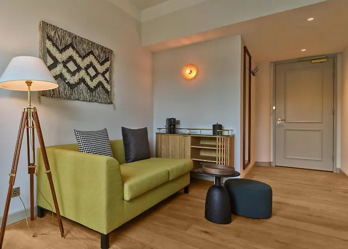 Hotel Voco By Ihg 4*