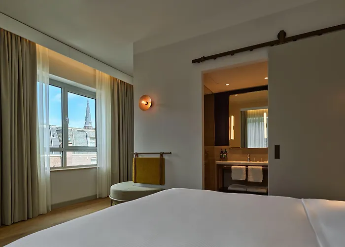 Voco By Ihg Hotel L'Aia